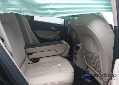 2018 Audi Q5 2.0T Premium/2.0T Tech Premium z USA, uszkodzony, nr VIN WA1BNAFY7J2161930